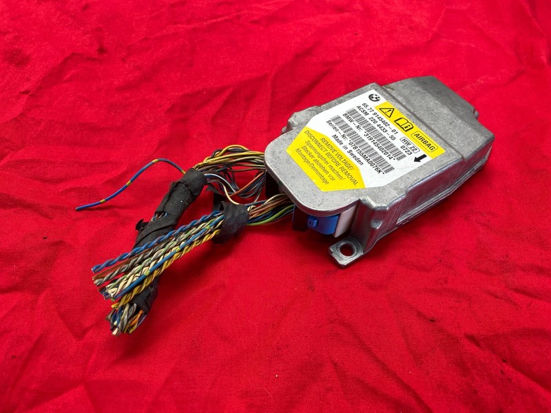 04-10 BMW E64 650 M6 CONVERTIBLE Center Console Main Safety Control Module OEM✅