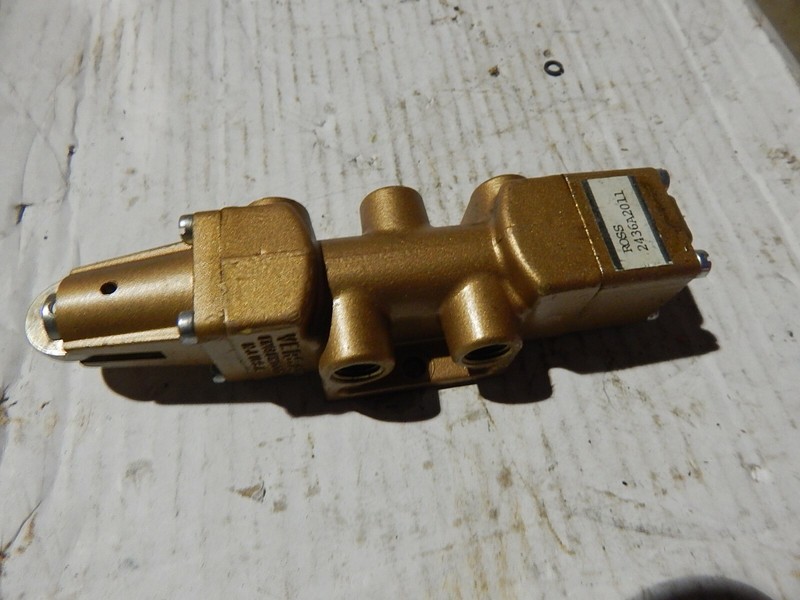 Ross 2436A2001 Roller Cam Valve*FREE SHIPPING*