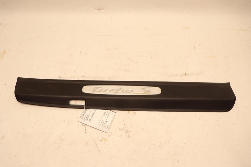 2012-2019 PORSCHE 911 TURBO S FRONT RIGHT SIDE DOOR SILL SCUFF PLATE TRIM OEM