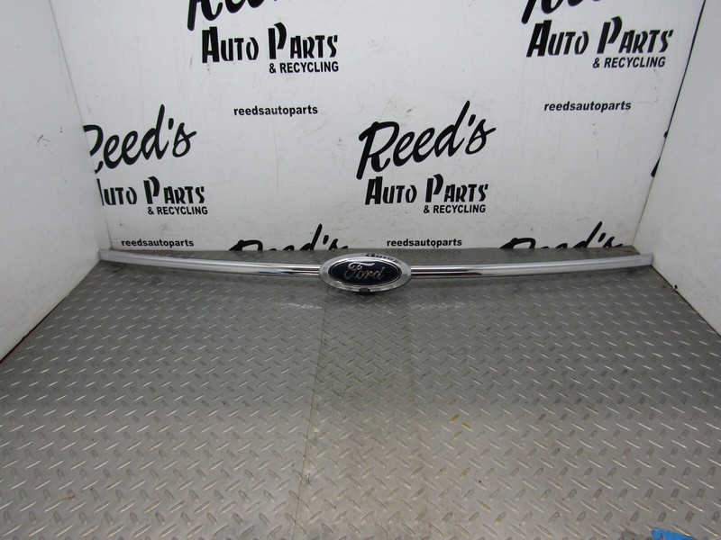 2013-2019 FORD TAURUS TRUNK LID CHROME TRIM MOLDING W/ BACKUP CAMERA OEM