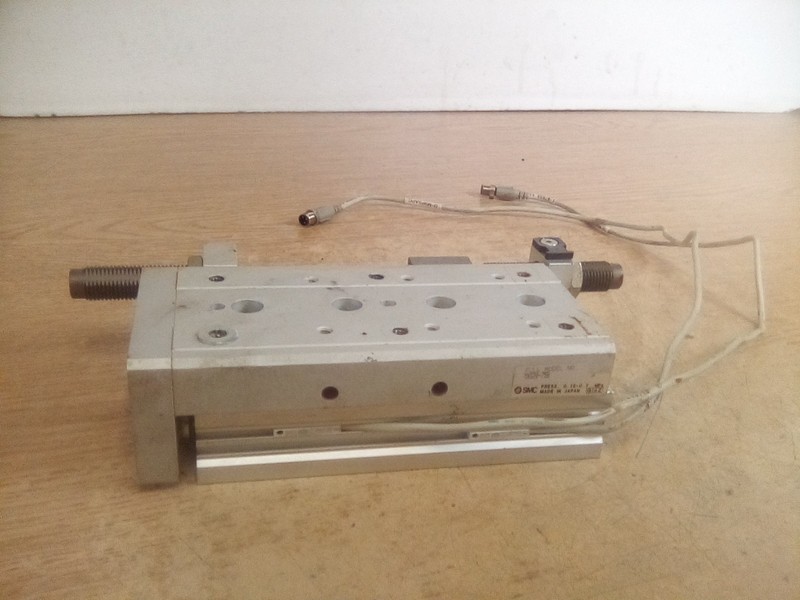 SMC MXS20-75B Guided Cylinder W/(2) D-M9PSAPC Magnetic Switches
