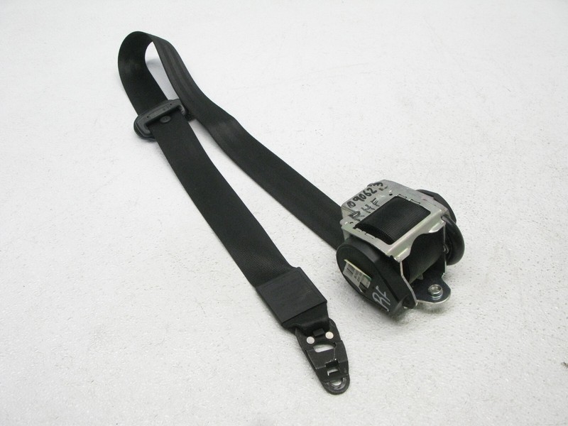 05-11 AUDI C6 A6 SEDAN SEATBELT SEAT BELT RETRACTOR FRONT RIGHT OEM 090623