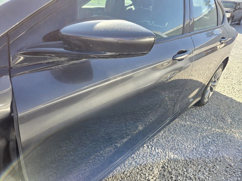 Driver Front Door Electric Sedan Acoustic Glass Fits 15-17 200 3573767