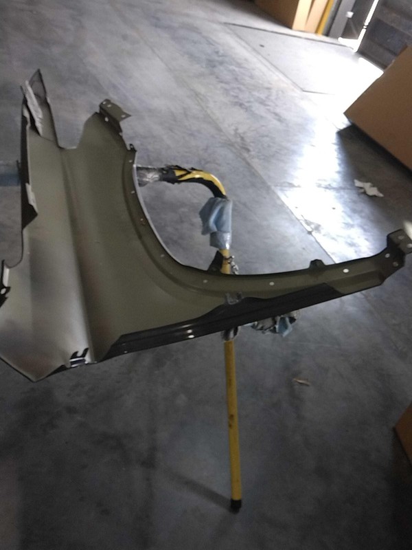 2018 Chevrolet Traverse Left Fender Brown 652916 Used OEM Part 144K Miles