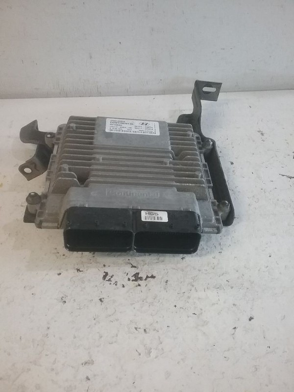 Engine ECM Electronic Control Module 2.4L Automatic Fits 11-14 SONATA 3535964