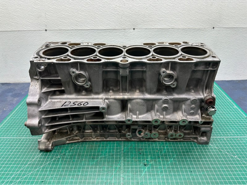 08-16 Volvo S60 S80 T6 3.0L engine CYLINDER BLOCK OEM