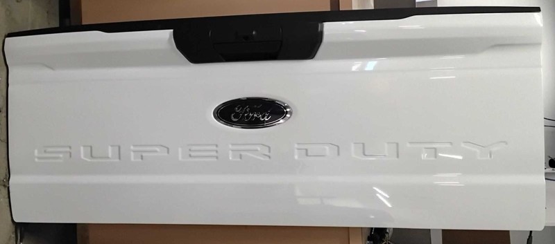 Trunk/Hatch/Tailgate With Tailgate Step Fits 23-24 FORD F250SD PICKUP 76990