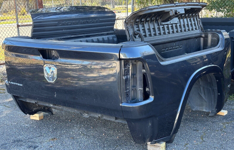 ✅2019-2024 Ram 1500 5' 7" CREW CAB TRUCK BED WITH RAM BOX TAILGATE OEM PAR