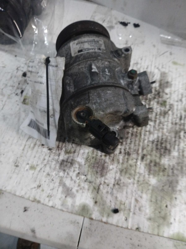 2014 Volkswagen Jetta A/C Compressor 2.0L OEM 131K Miles Blue 5C0820803G