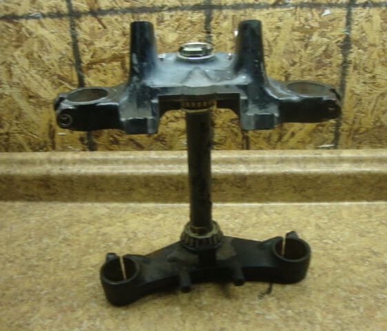 1980 Honda Gold Wing GL1100 GL 1100 Triple Tree Fork Clamp Mount Brace Front 80