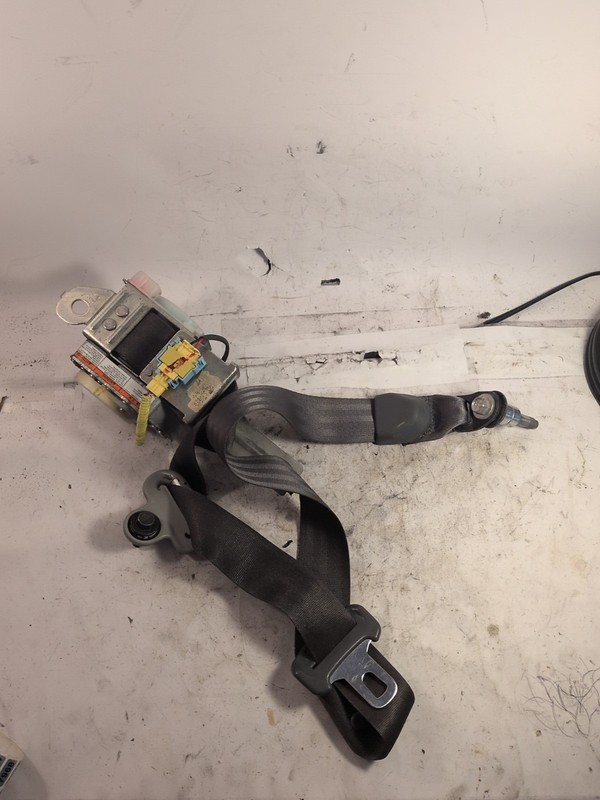 2003-2008 Honda Pilot Front Left Driver Side Seat Belt Retractor Gray