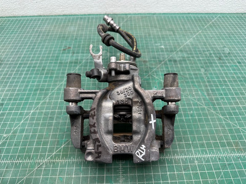 16-23 BMW X1 X2 F48 F39 REAR LEFT DRIVER SIDE BRAKE CALIPER OEM