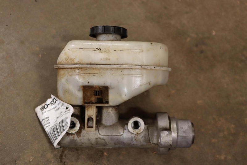 2011-2012 FORD F250 SD HYDROBOOST BRAKE MASTER CYLINDER W/ RESERVOIR OEM