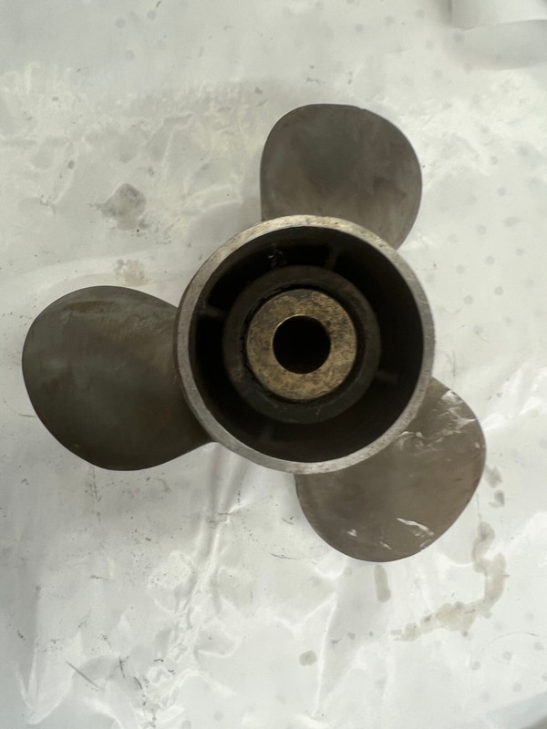 MERCURY SS PROPELLER 14-1/2" X 17P 48-79794-17 YAMAHA HONDA SUZUKI