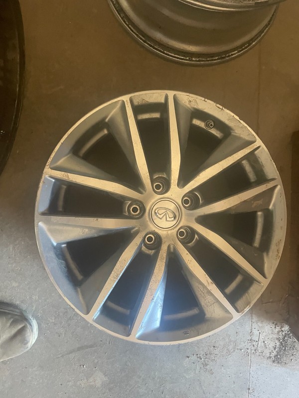INFINITI Q50 Q 50 17" OEM STOCK WHEEL - SILVER 5 V NARROW SPOKE - NICE