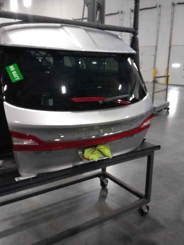 Used Deck Lid fits: 2017 Lincoln Mkx manual lift Grade A