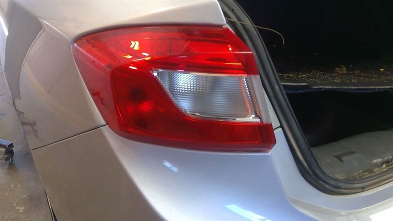 Driver Tail Light VIN B 4th Digit New Style Fits 16 CRUZE 3446823
