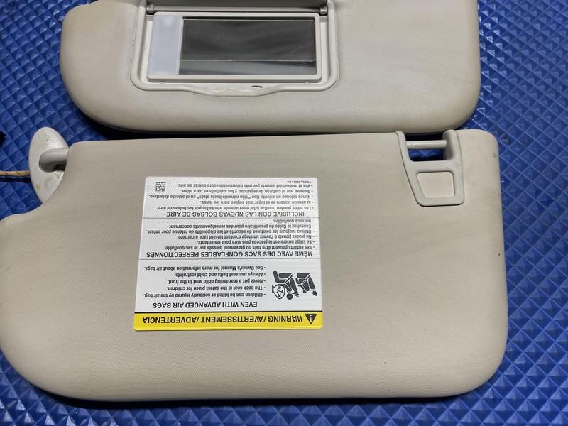 13-18 Ford Focus Right And Left Sun Visor Set Oem Tested