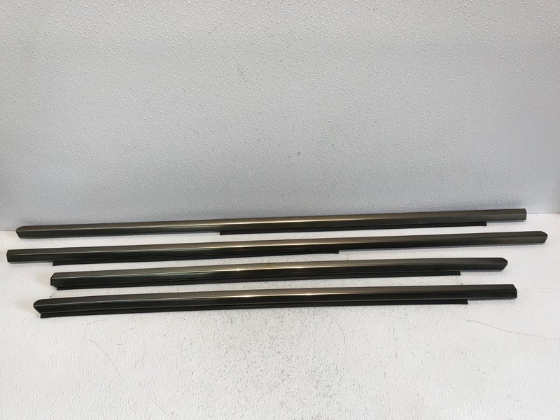 96-02 MERCEDES BENZ E300 E320 E430 DOOR WINDOW TRIM MOLDING SET LEFT RIGHT OEM