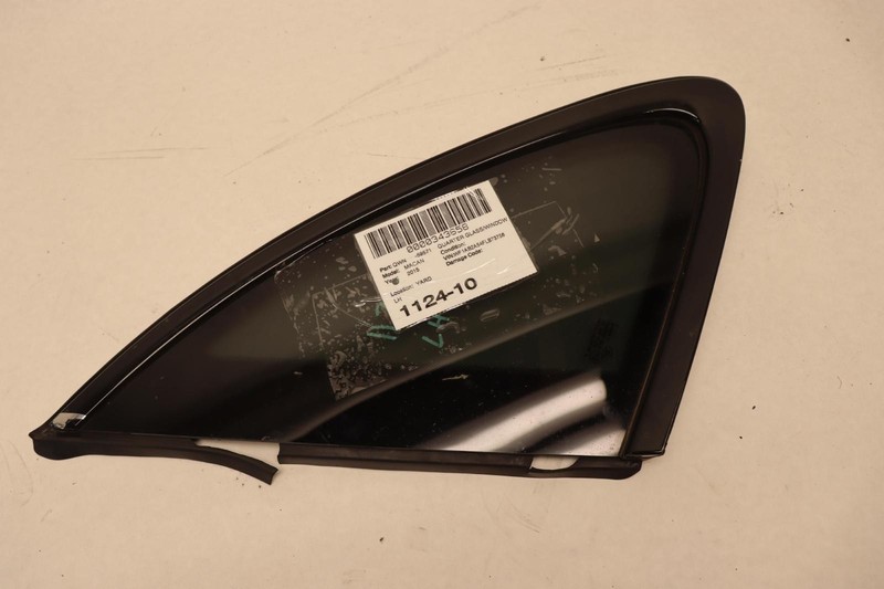 2015-2018 PORSCHE MACAN REAR LEFT DRIVER SIDE QUARTER WINDOW GLASS OEM