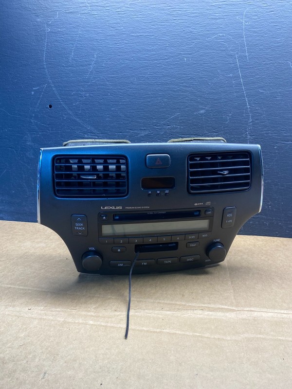 2004 to 2006 Lexus ES330 Es300 Radio Receiver Tape CD Air Vent AD7326 DG