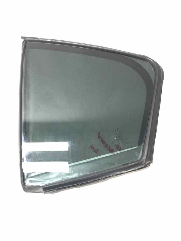 2010 Accord Rear LH Driver Corner Vent Window Glass Light Scratches