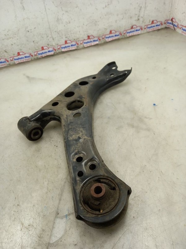 16-22 TOYOTA PRIUS FRONT DRIVER LEFT LOWER CONTROL ARM