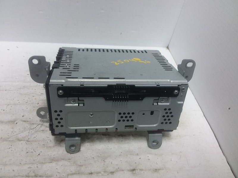 Radio Receiver AM FM CD MP3 Fits 15 Lincoln MKC EJ7T-19C107-AF