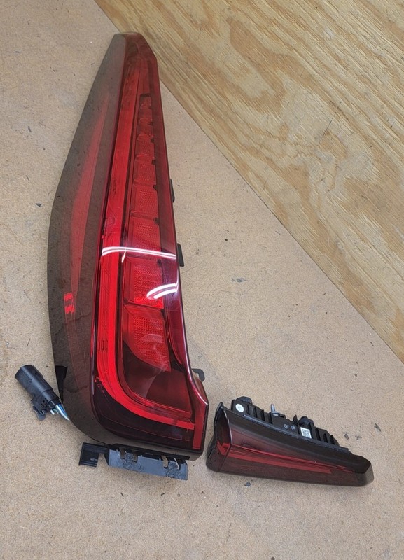 2019 2020 2021 Cadillac XT4 Rear Tail Light Lamp LED LH Driver Side 84522855 OEM