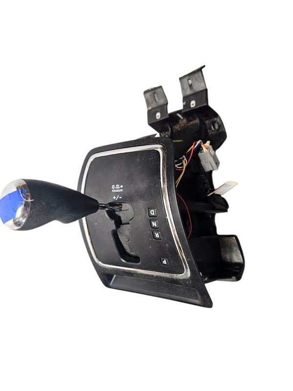 2007-2017 Jeep Patriot OEM gear shifter assembly 10 11 12 13 14 15 16