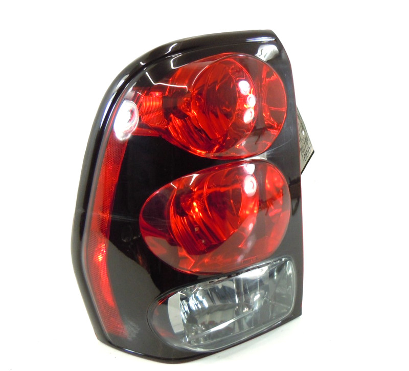 2002-2009 Chevrolet Trailblazer Tail Light Lamp Driver Left Aftermarket TYC
