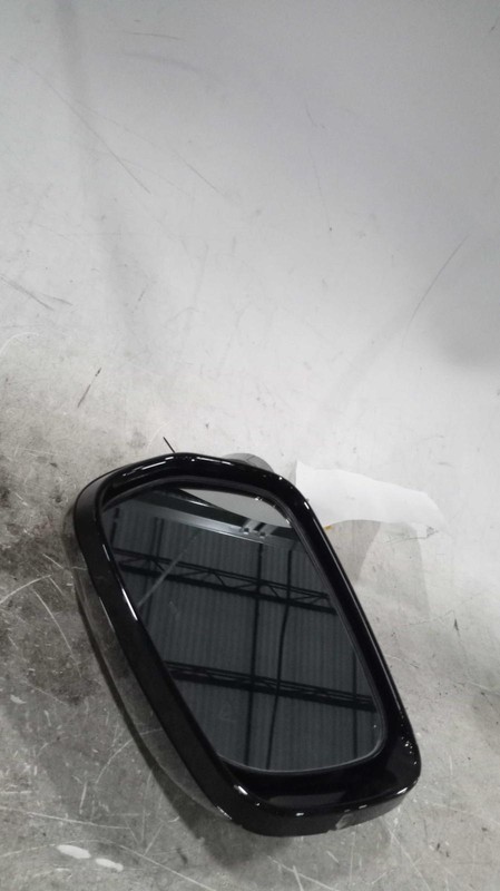 2022 KIA Sorento Left Door Mirror Black Used OEM 736907, Scratches, 46K Miles