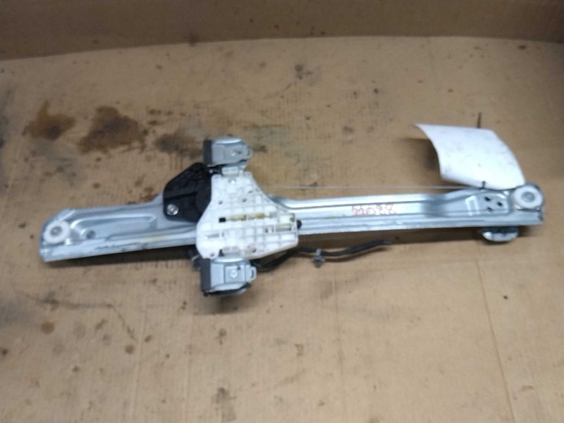 2017 Chevrolet Suburban 1500 Used White Rear Right Window Regulator 166223