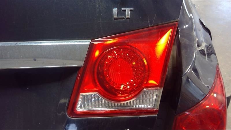 Passenger Tail Light VIN P 4th Digit Limited Fits 11-16 CRUZE 3369402