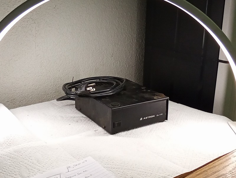 Astron SL-11R Compact Table Top 11A DC Power Supply