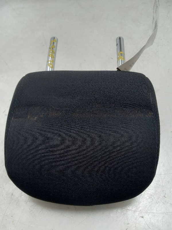 2016 TOYOTA PRIUS TWO 1.8L FWD AT DRIVER SIDE REAR CLOTH HEADREST