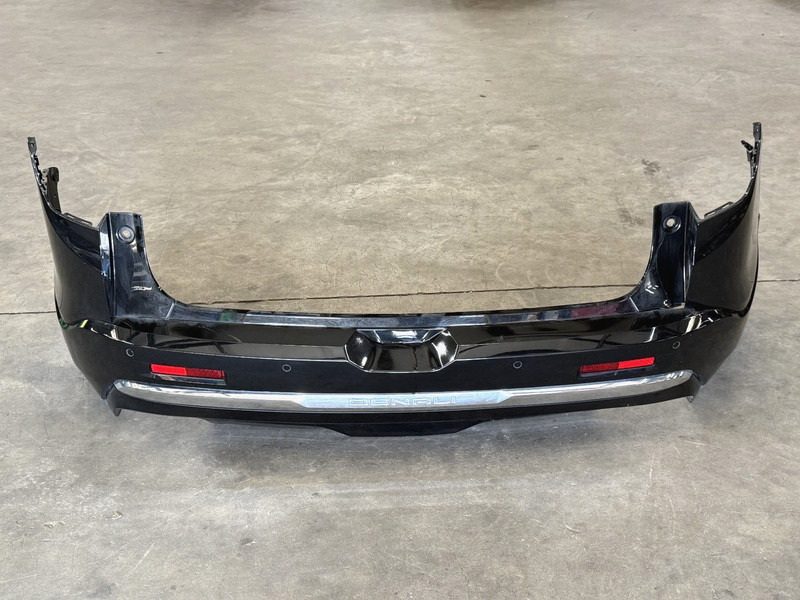 ⭐20-23 GMC ACADIA DENALI COMPLETE REAR BUMPER COVER PANEL W/PDC OEM LOT2689
