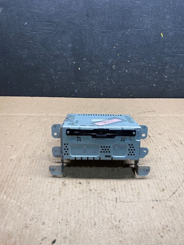 2015 Lincoln Mkt Am Fm Cd Player Radio Receiver OEM o6971 DG