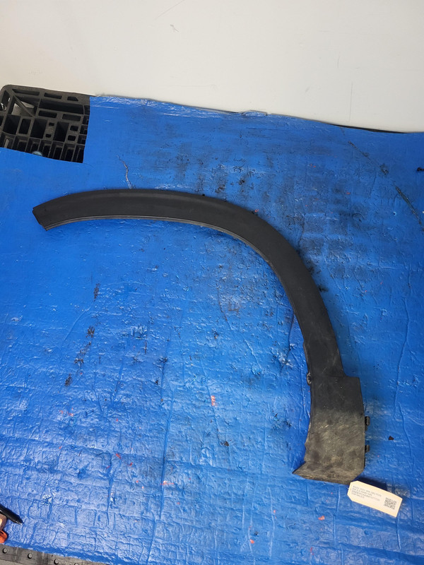 Used Oem KIa Front Left Driver Wheel Arch Molding 87713-Q5000 for 2021-23 Seltos