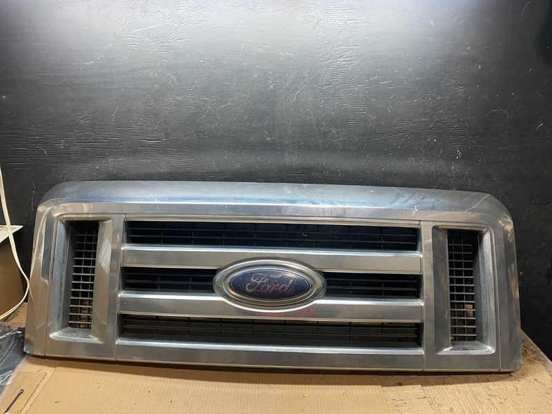 2008 to 2014 Ford Econoline E150 E250 Front Upper Chrome Grill Grille w5724 DG