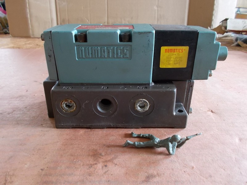 Numatics 553SA431K Solenoid Valve Assembly w 237-475 *FREE SHIPPING*