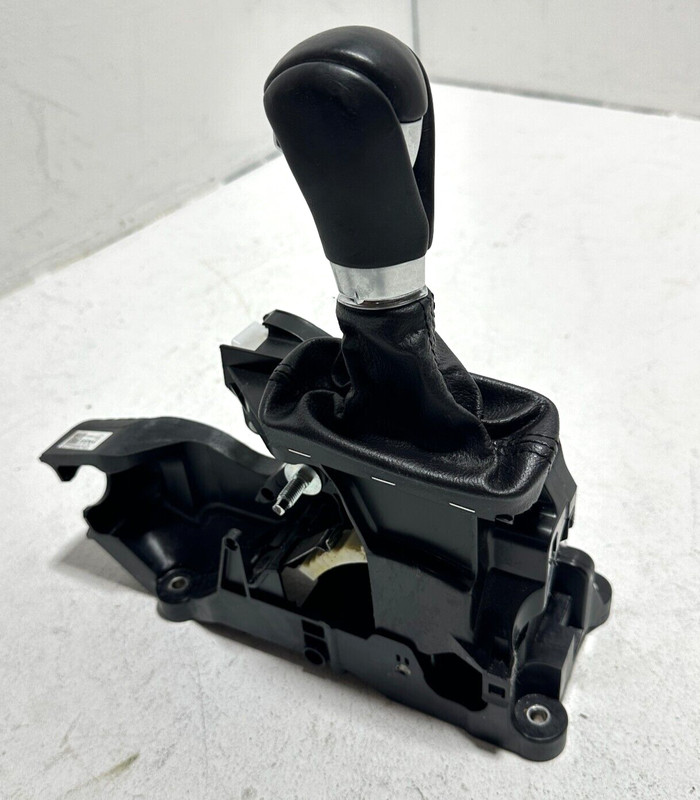 ACURA TLX 2015-16-17-18-2020 AUTOMATIC TRANSMISSION GEAR SHIFTER SELECTOR OEM