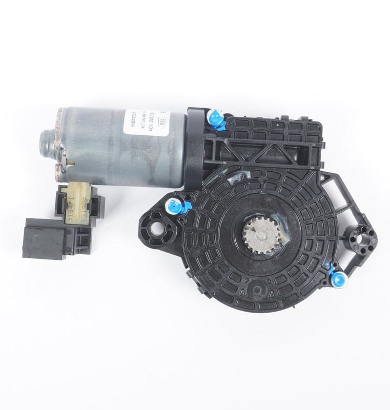 14-17 Mercedes S550 W222 Sun Roof Shade Motor 0390200101 OEM
