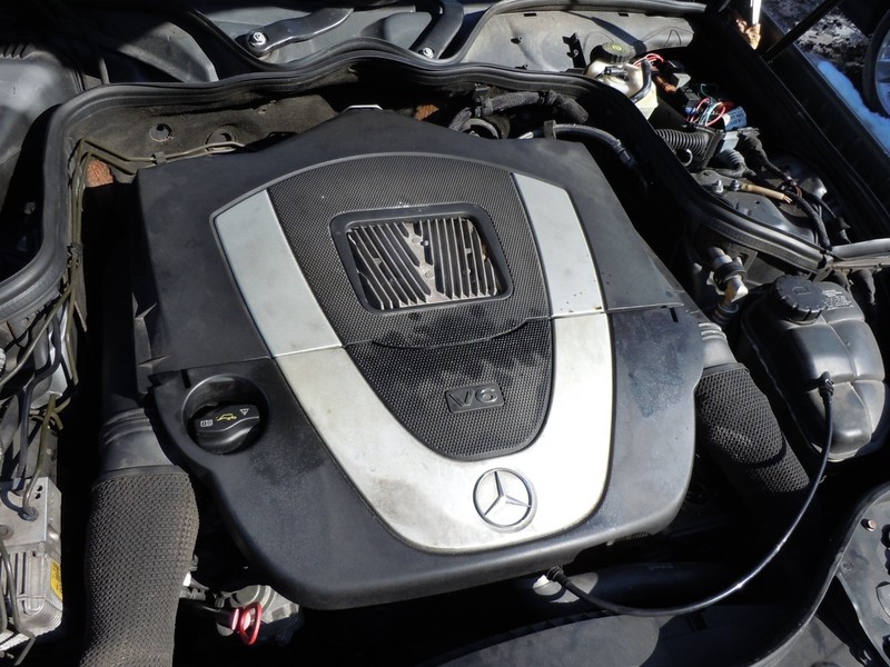 06 07 10 11 Mercedes-Benz E350 Air Cleaner Filter Housing Box Engine Cover OEM