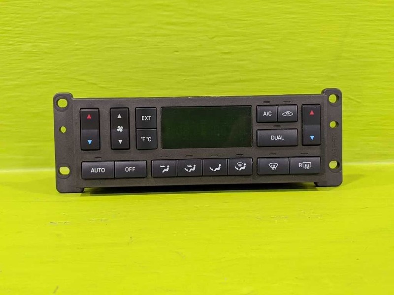 03 04 05 06 TOWN CAR TEMPERATURE CLIMATE CONTROL SWITCH OEM 3828-3