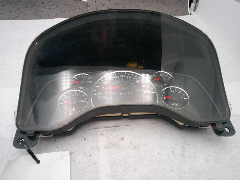 2009 Chevrolet Express 2500 Speedometer Gauge OEM Used 170K Miles NJ25-27648