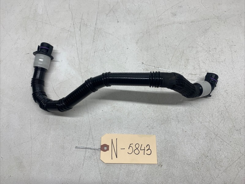 17-22 TESLA MODEL 3 HOSE PENTHOUSE OUTLET 1095766-00-F 5843 B87
