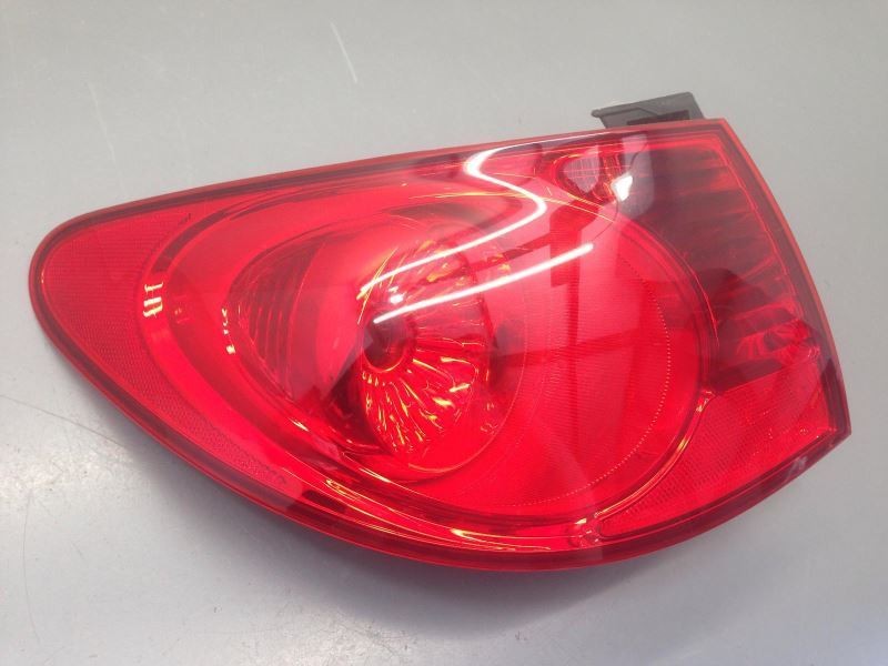 Left Driver Side Tail Light Lamp Fits 2007-2010 Hyundai Elantra Sedan 2054