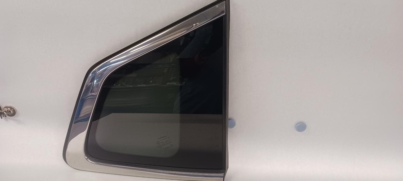2018 NISSAN ROGUE Right passenger Quarter Window tint OEM Grade A!