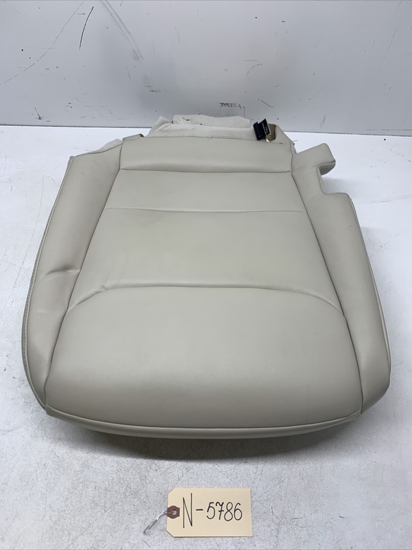TESLA MODEL X RIGHT HAND 2ND ROW CUSHION 1110252-00-A 5786 UP